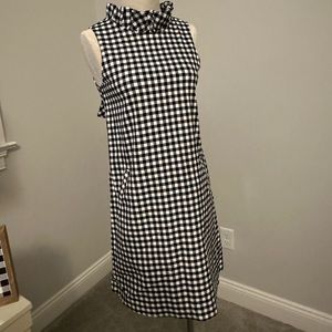Beautiful black and white checked dress with bow in back